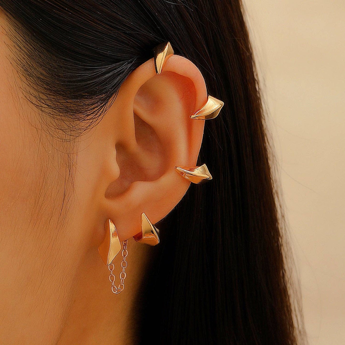 Demon Claw Ear Cuff